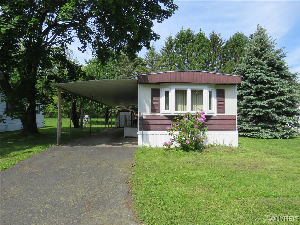 photo 2 : 1042 Wish Circle Road, Marilla NY 14052
