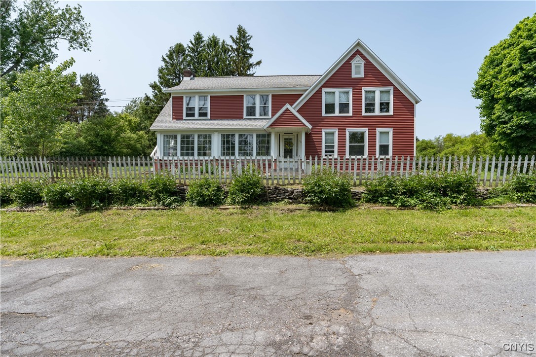 photo 2 : 621 North Hycliff Drive, Watertown City NY 13601