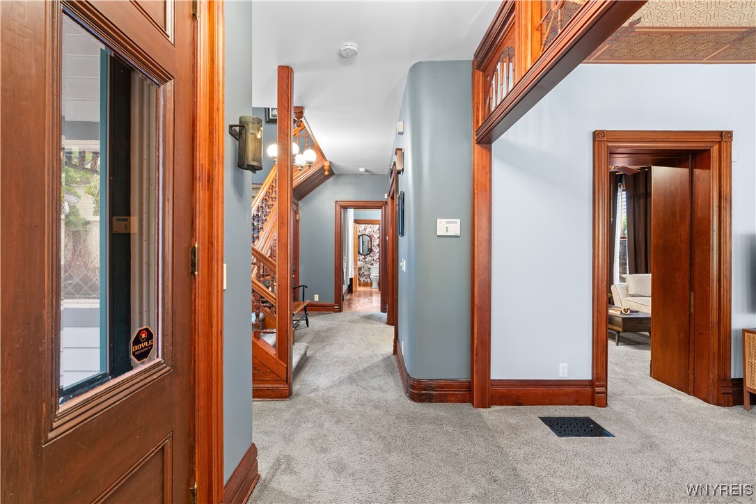 photo 2 : 28 Orton Place, Buffalo NY 14201