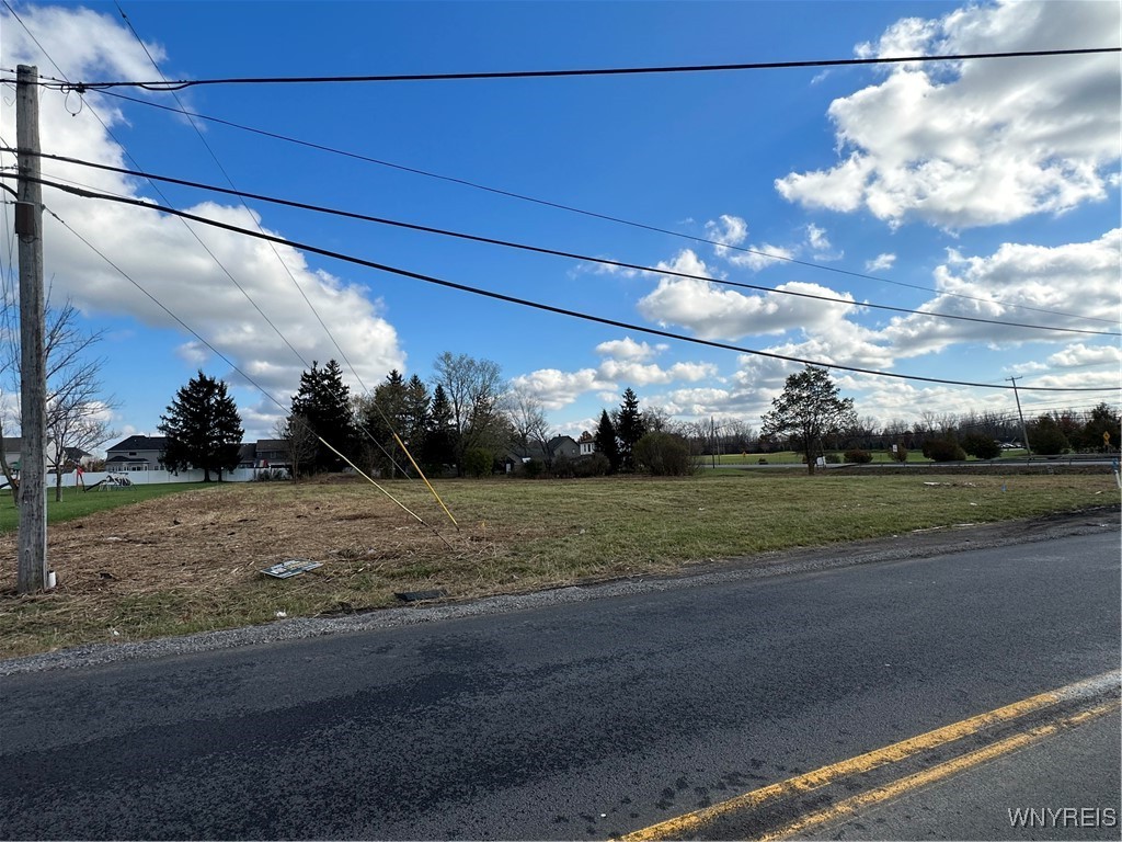 photo 2 : 6050 Broadway Street, Lancaster NY 14086