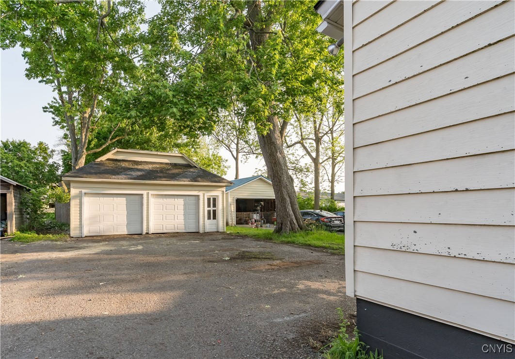 photo qc6G5Yfu-hEDAl7oWZkCOIUH0cSAMY: 117 Flower Avenue West, Watertown City NY 13601