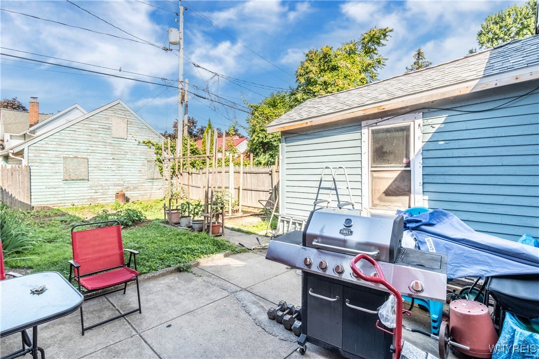 photo 4J9jngu5: 110 10th Street, Buffalo NY 14201