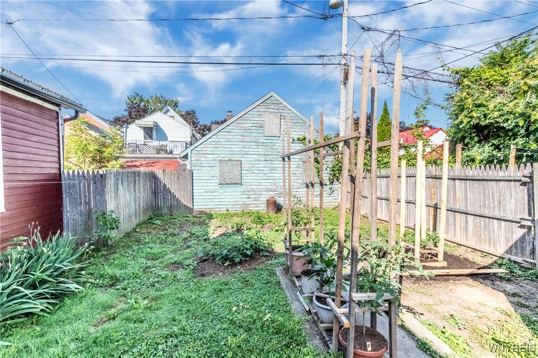 photo 2 : 110 10th Street, Buffalo NY 14201