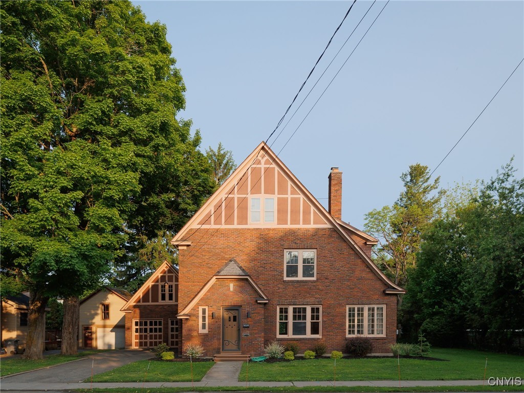photo nKaauPUPdgfWKYbnFF7Lw: 618 Holcomb Street, Watertown City NY 13601