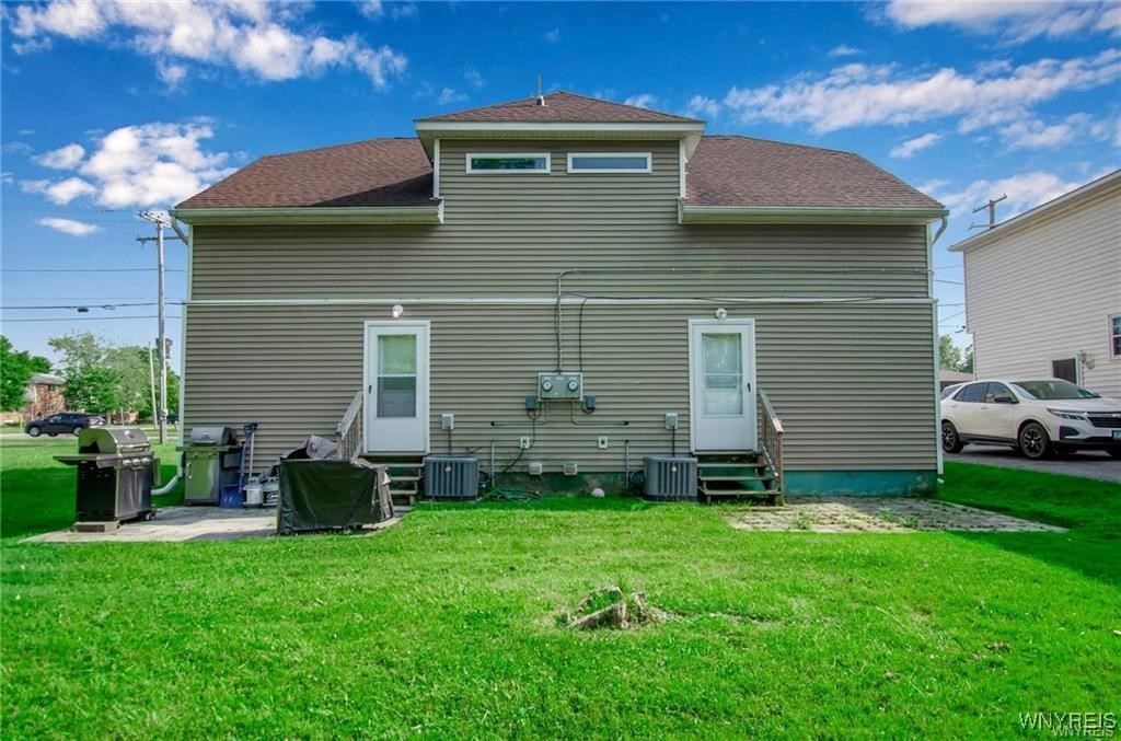 photo 6gPD4rpJcl71: 1806 Como Park Boulevard, Lancaster NY 14086