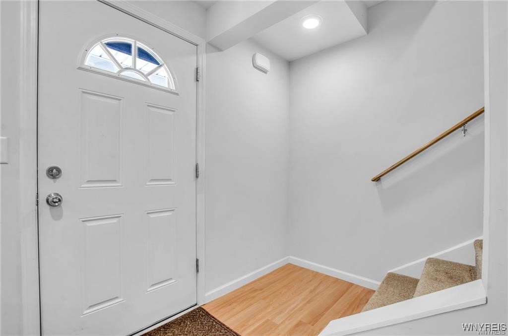 photo 2 : 1806 Como Park Boulevard, Lancaster NY 14086