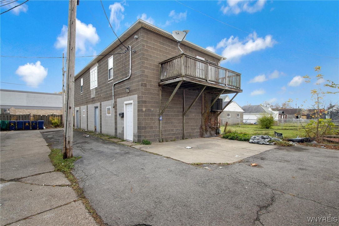 photo undefined: 639 17th Street, Niagara Falls NY 14301