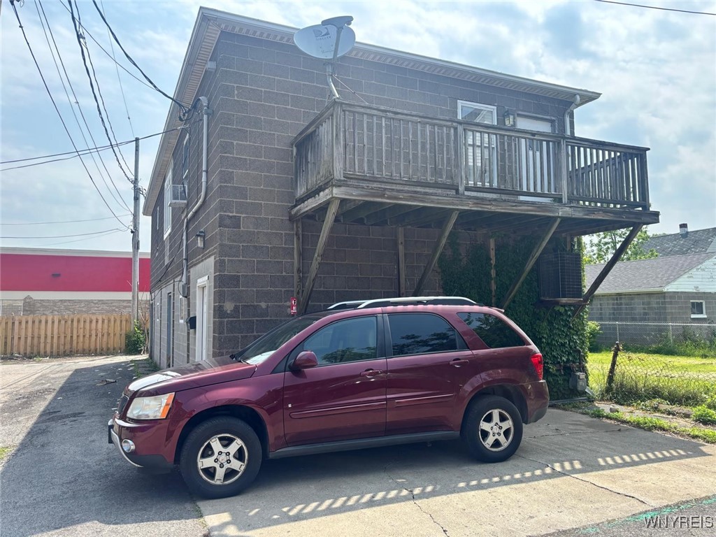 photo undefined: 639 17th Street, Niagara Falls NY 14301