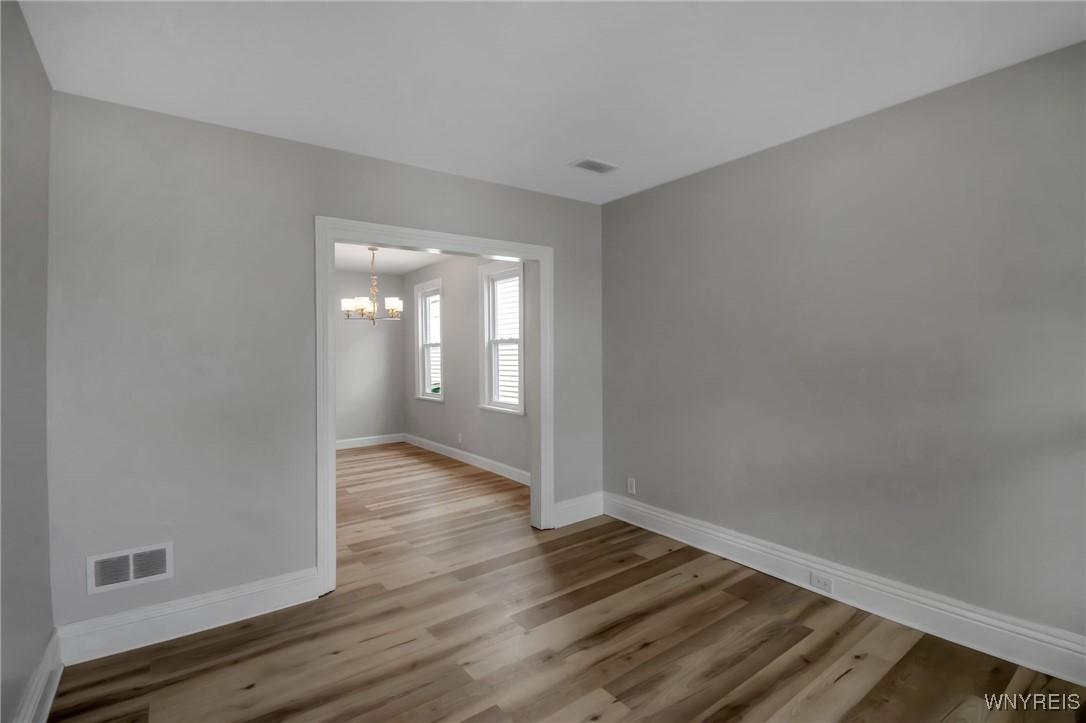 photo 4 : 23 Pooley Place, Buffalo NY 14213