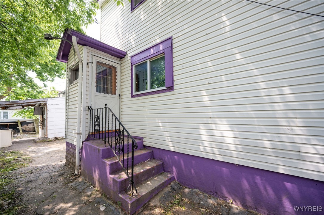 photo 3ZUr7hFz601VF2nhakA-d770: 965 Walden Avenue, Buffalo NY 14211