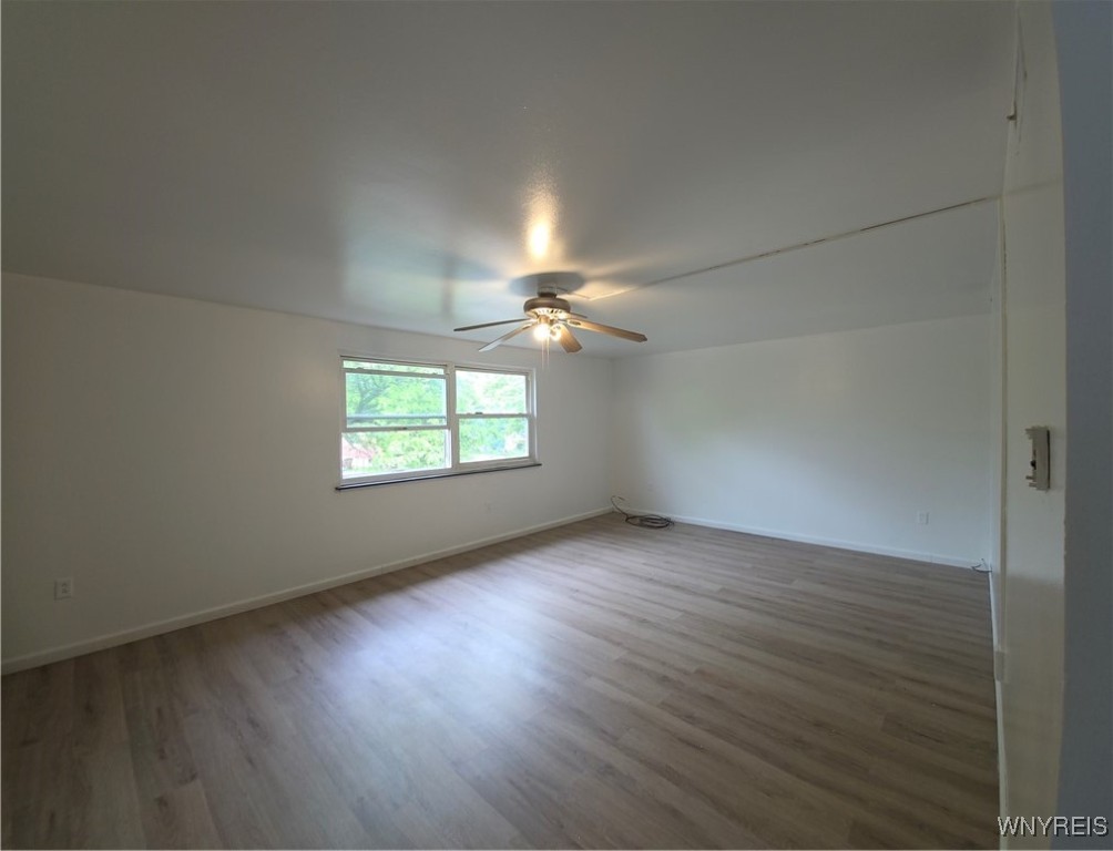photo 1 : 50 Strasbourg Drive Upper, Cheektowaga NY 14227