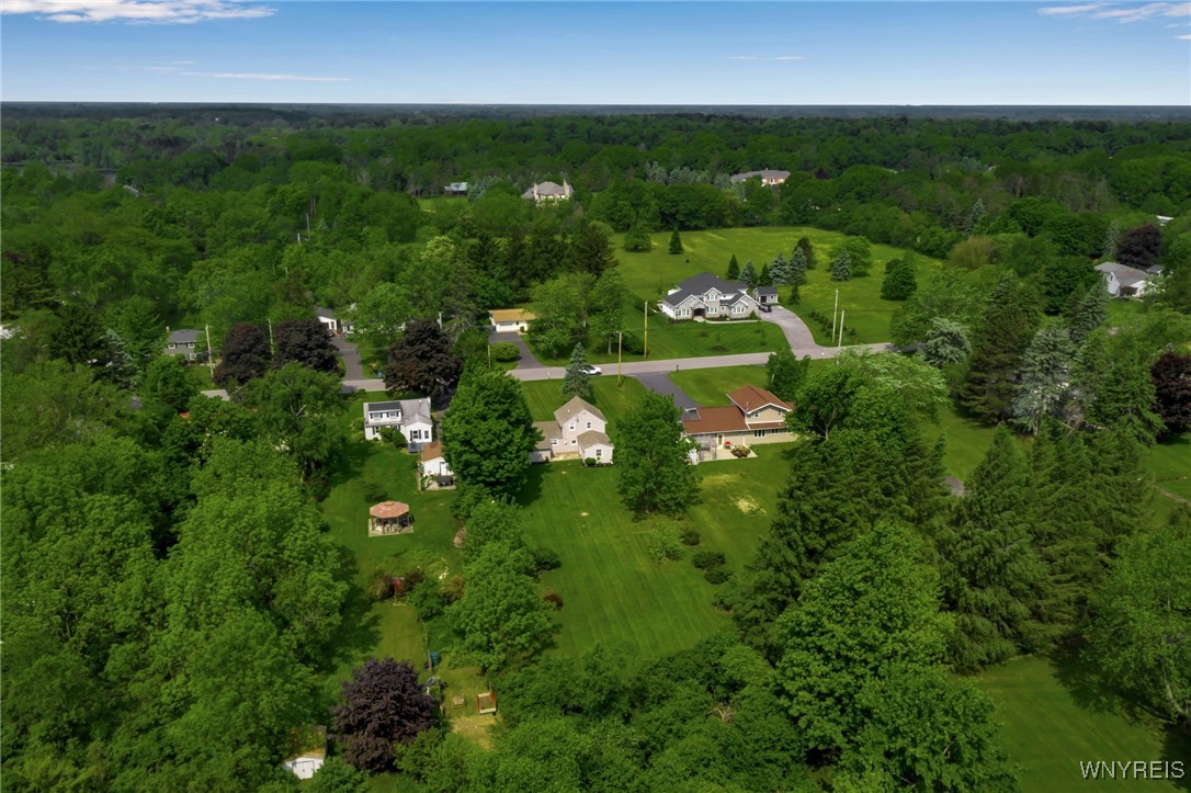 photo undefined: 4987 Kraus Rd, Clarence NY 14031