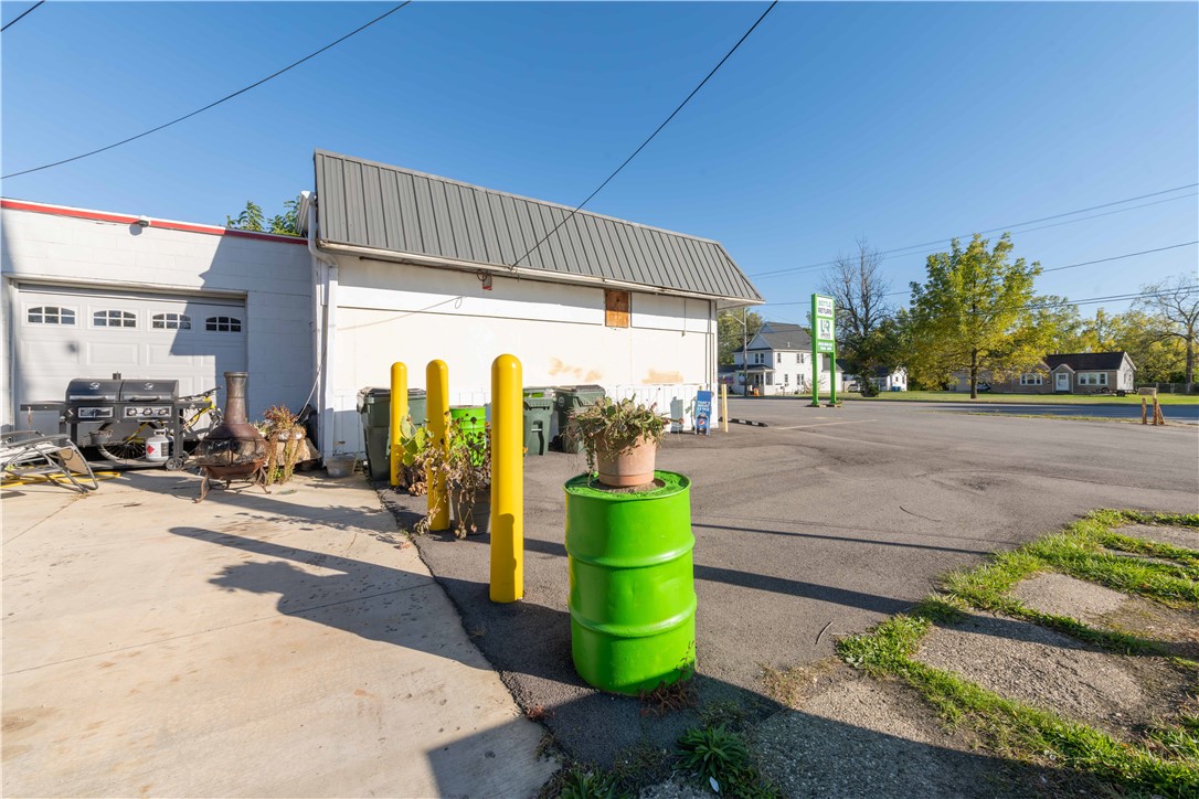 photo ZlA: 4730 Broadway, Cheektowaga NY 14043