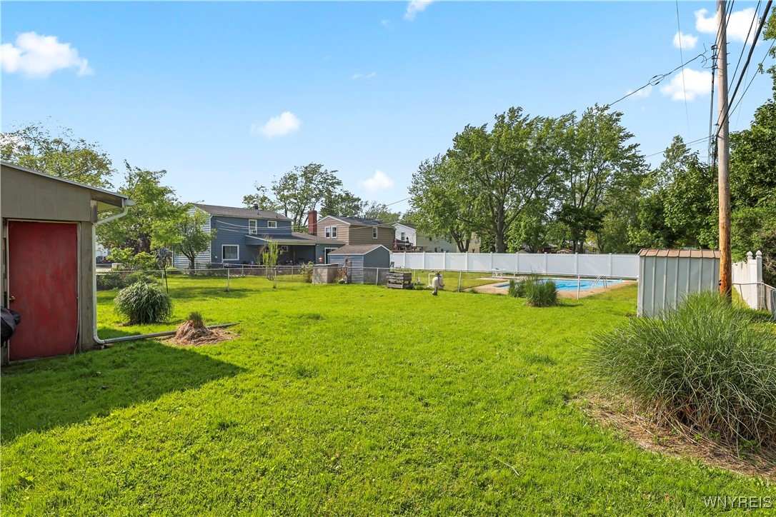 photo wMb57r: 914 Reserve Road, West Seneca NY 14224