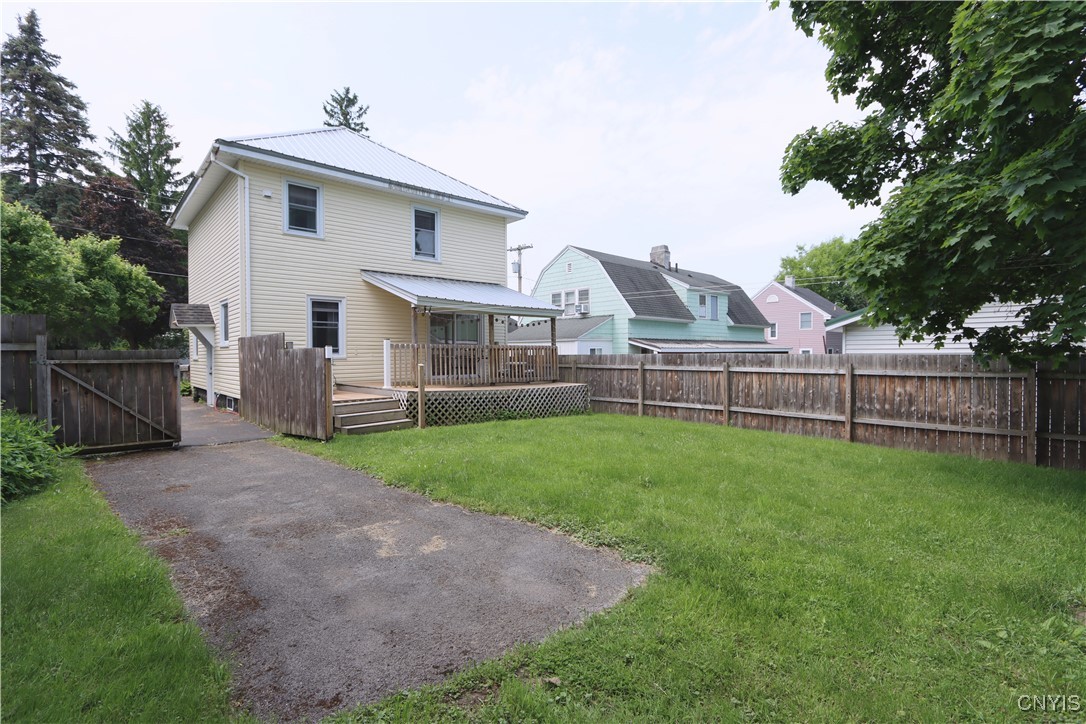 photo 2 : 251 Charles Street, Watertown City NY 13601