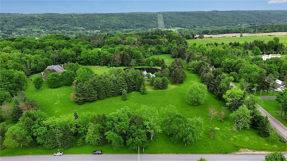 photo I: 1160 Underhill Road, Aurora NY 14052
