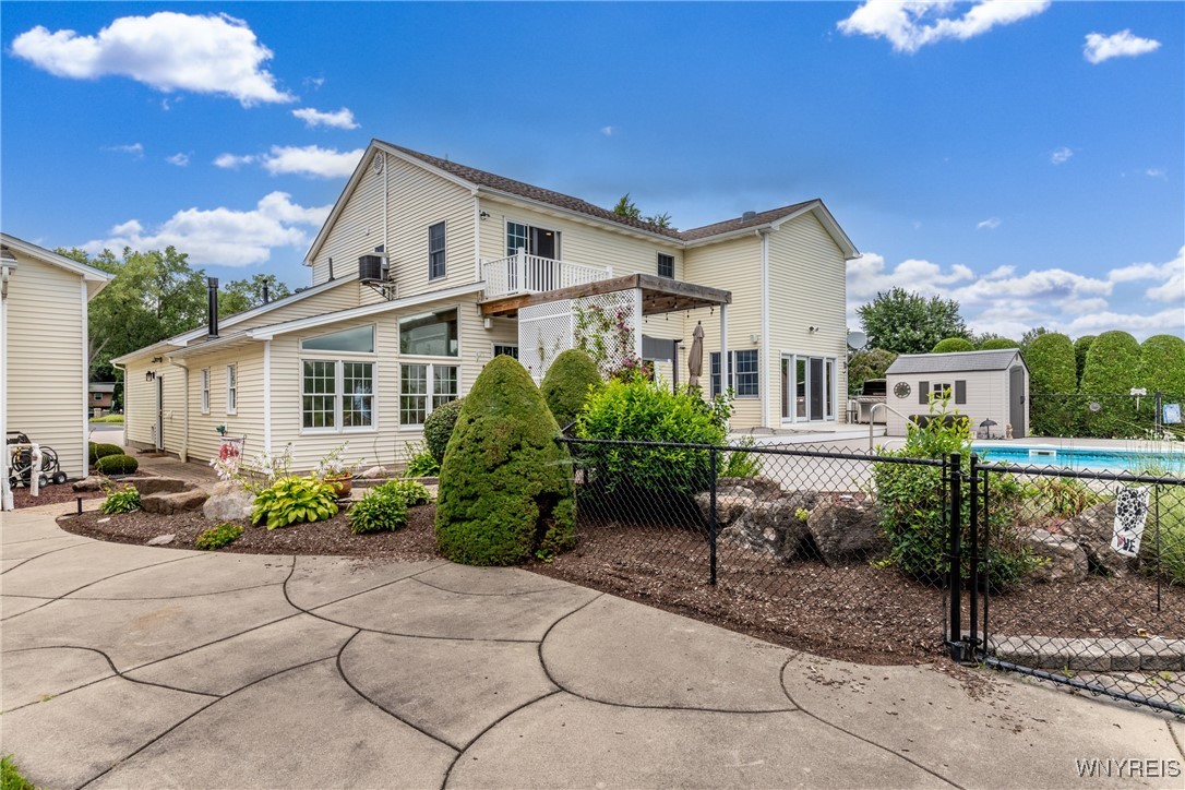 photo 3 : 3056 Moore Road, Cambria NY 14131