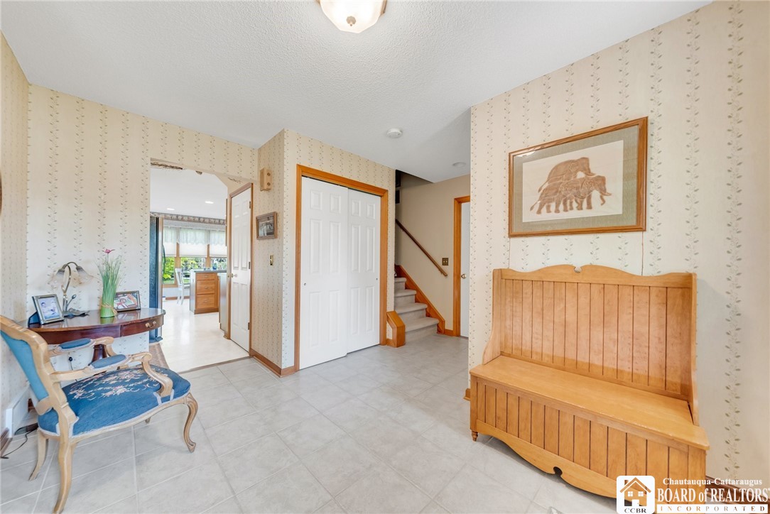 photo 3 : 7080 Goodrich Road, Clarence NY 14032