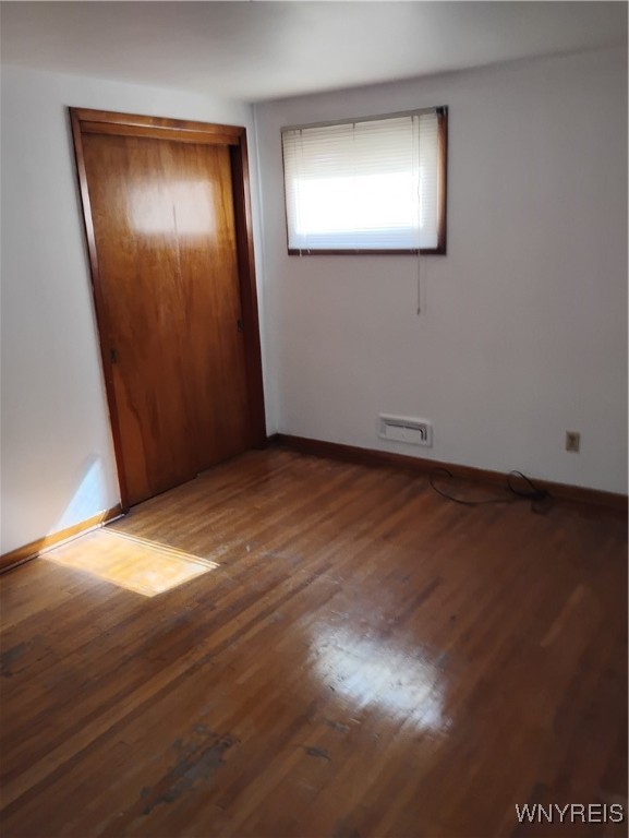 photo Dpw9g31UbUr0-1EfT8bPhv1UoYvlfE: 72 Nicholson Street, Buffalo NY 14214