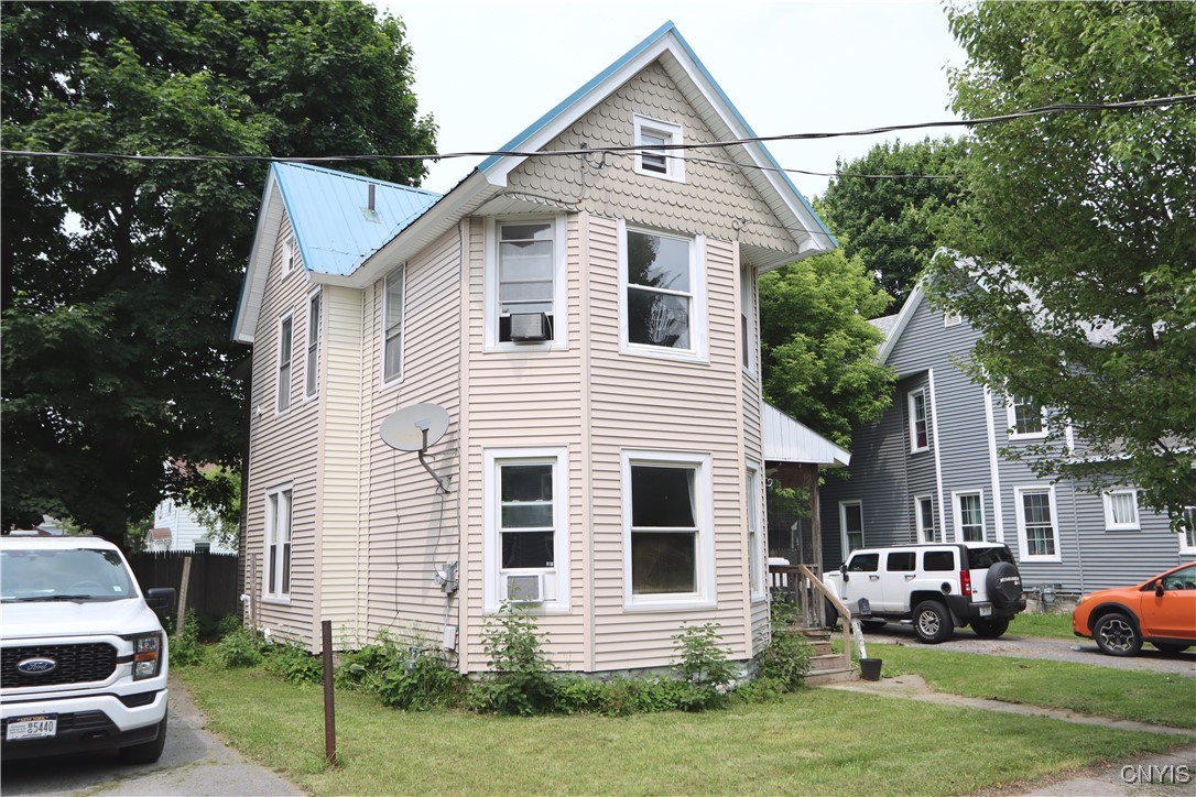photo HJ0ASQOOtMyIQk: 129 Saint Mary Street, Watertown City NY 13601