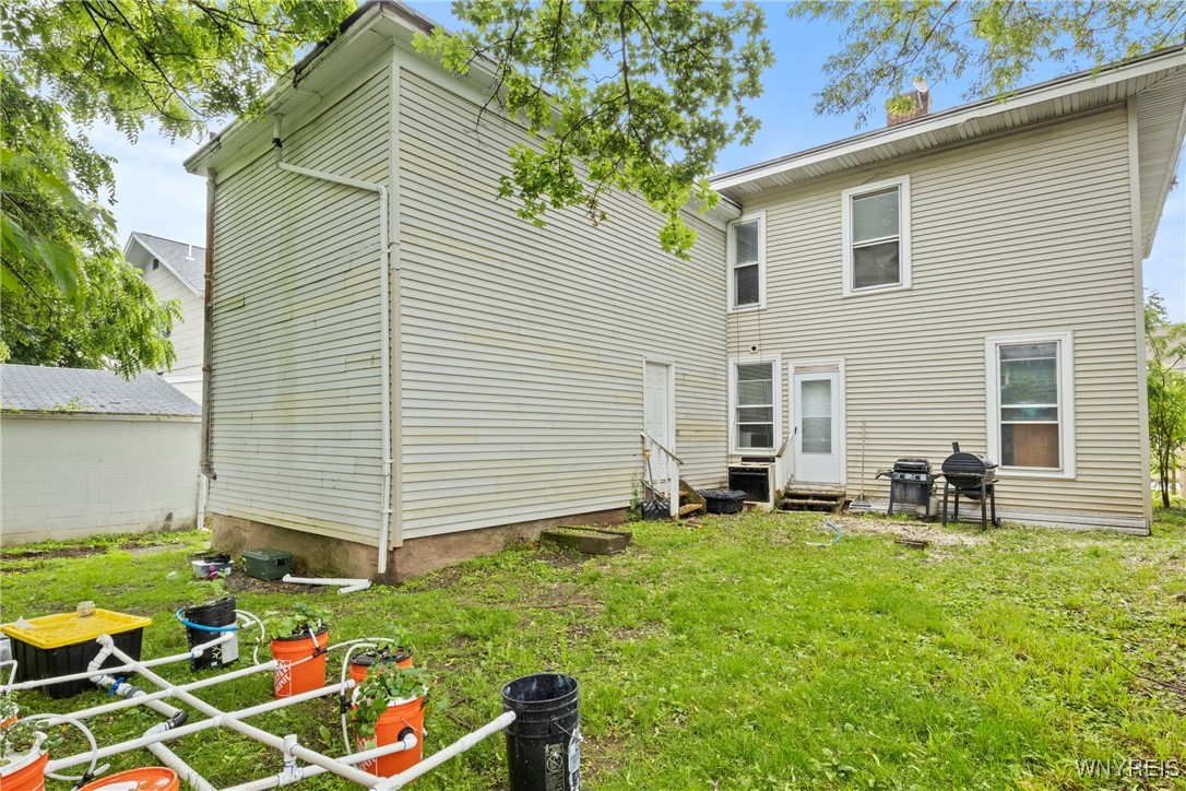 photo Yq0hTRcQ: 89 Pine Street, Lockport City NY 14094