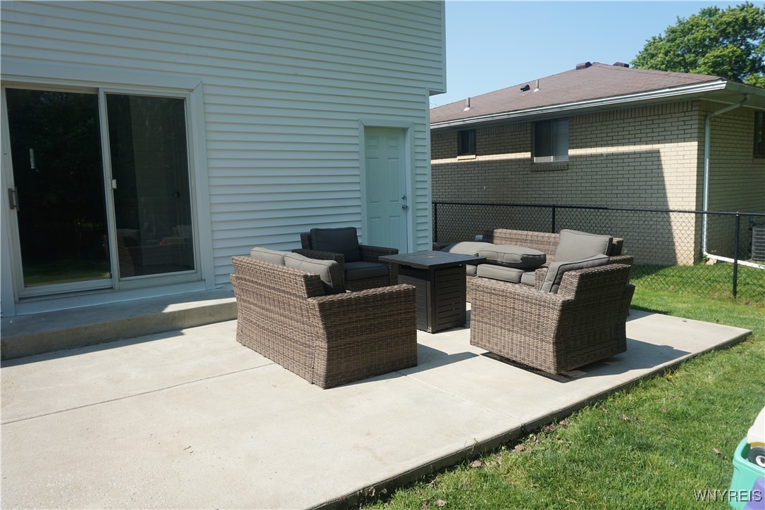 photo 3 : 10 Laurelton Drive, West Seneca NY 14224