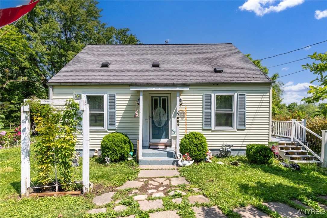 photo undefined: 7084 Versailles Road, Evans NY 14047