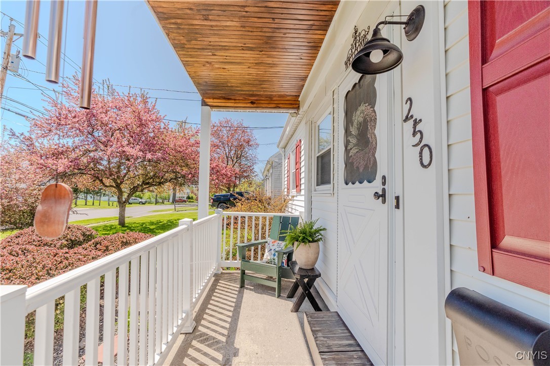 photo 2 : 250 Barben Avenue, Watertown City NY 13601