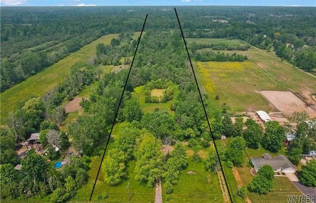 photo undefined: 8660 Wolcott Road, Clarence NY 14032