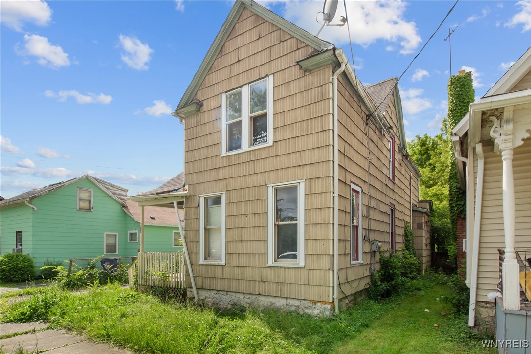 photo 2 : 759 Pierce Avenue, Niagara Falls NY 14305