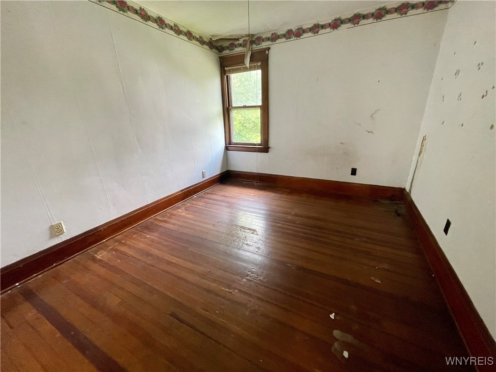 photo 4 : 640 Elmwood Avenue, Niagara Falls NY 14301