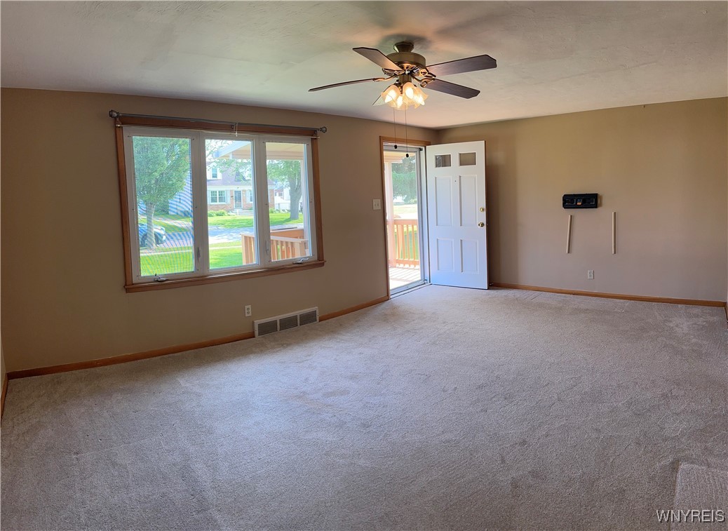 photo 3 : 64 Seton Road, Cheektowaga NY 14225