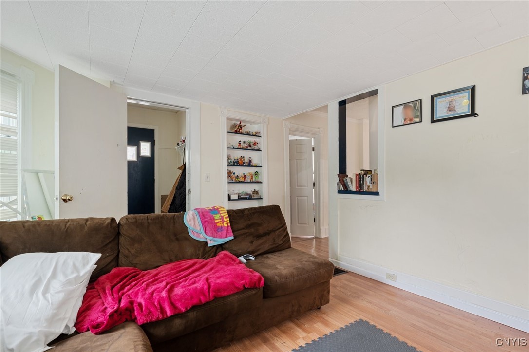 photo 3 : 700 Lansing Street, Watertown City NY 13601