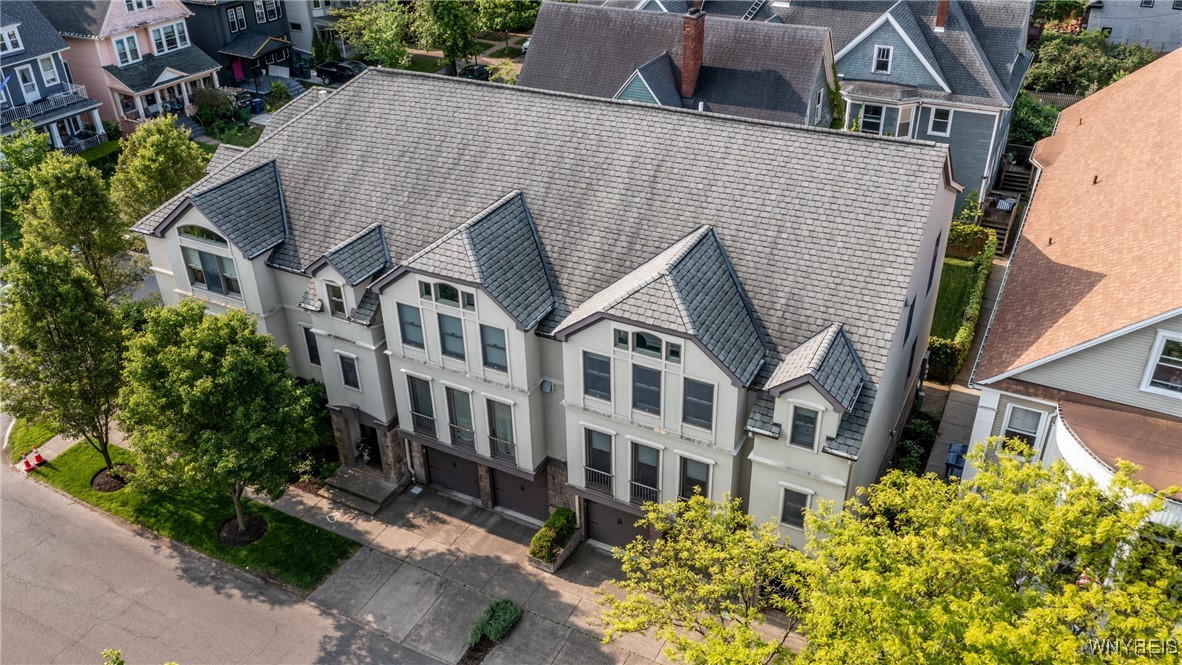 photo 3 : 673 Potomac Avenue, Buffalo NY 14222