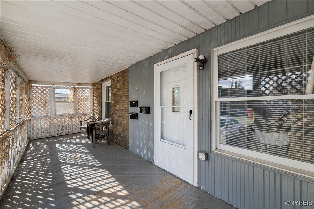 photo 2 : 2320 Niagara Street, Niagara Falls NY 14303
