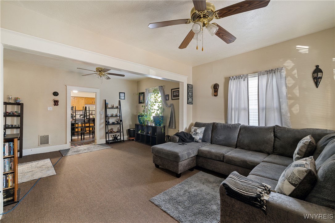 photo 4 : 2320 Niagara Street, Niagara Falls NY 14303