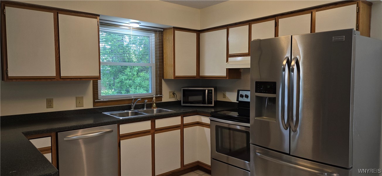photo 2 : 54 Kelly Court, Lancaster NY 14086