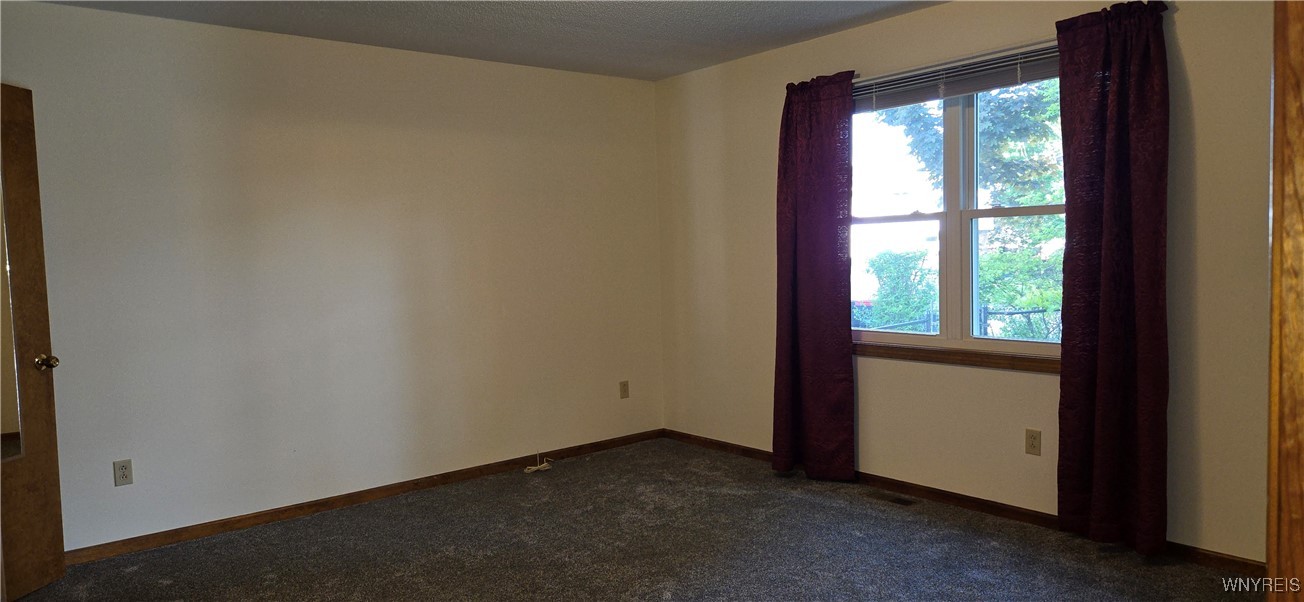 photo 4 : 54 Kelly Court, Lancaster NY 14086