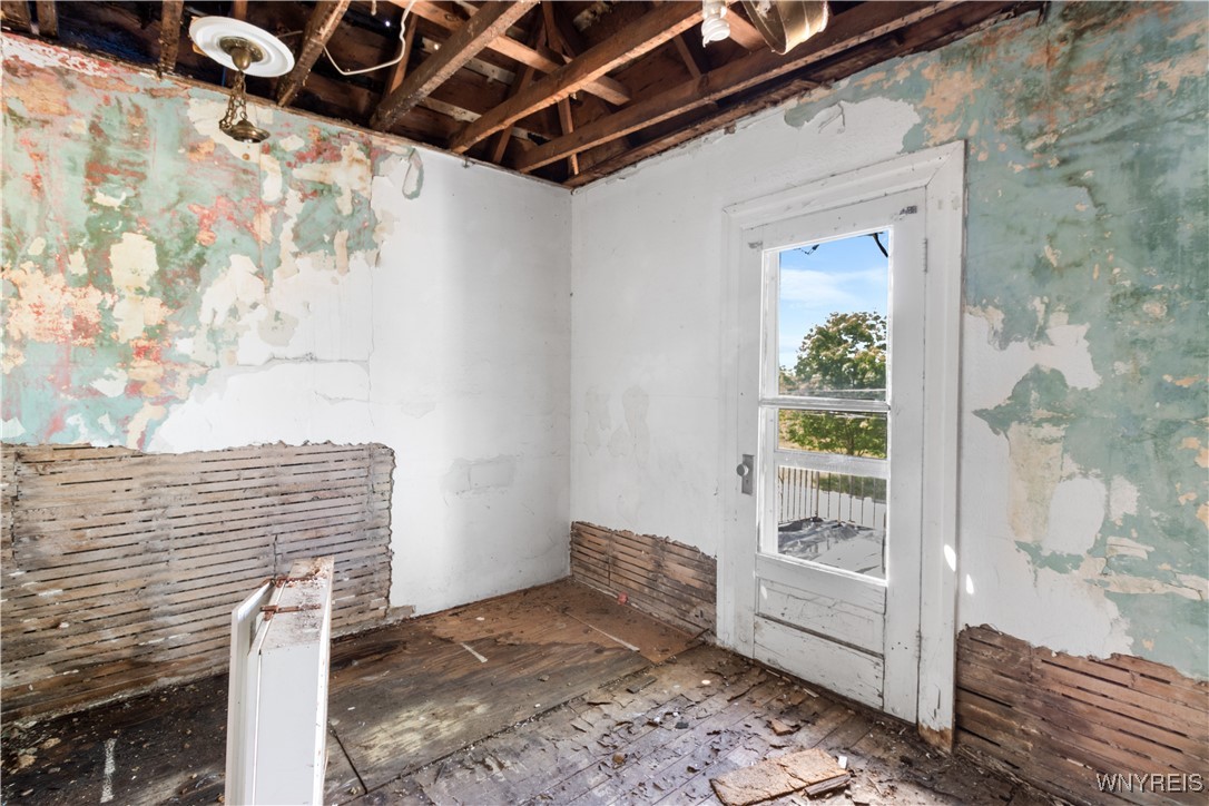 photo ng: 2819 Whirlpool Street, Niagara Falls NY 14305