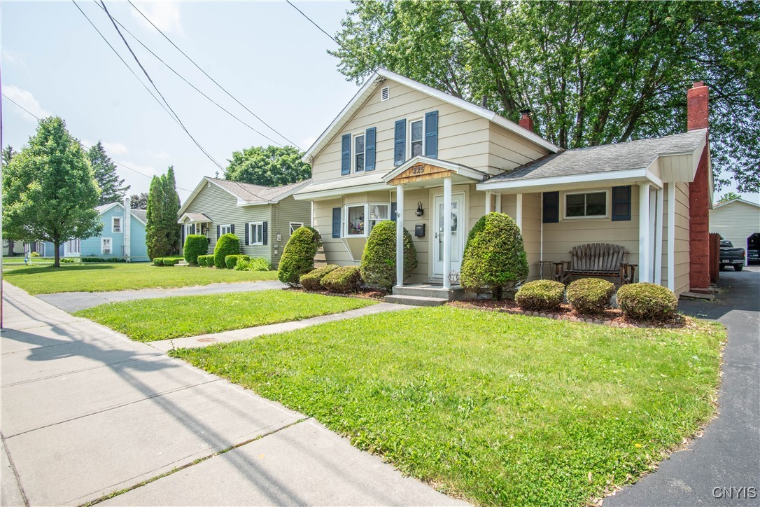 photo 2 : 225 Breen Avenue, Watertown City NY 13601
