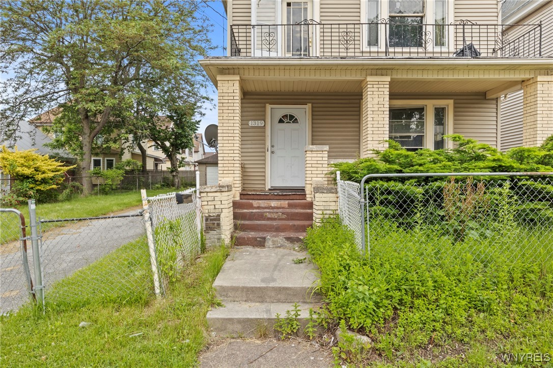 photo 8FXuqhzjwDv: 1319 Electric Avenue, Lackawanna NY 14218