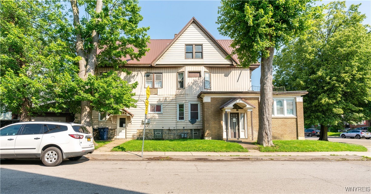 photo 2 : 2009 Seneca Street, Buffalo NY 14210