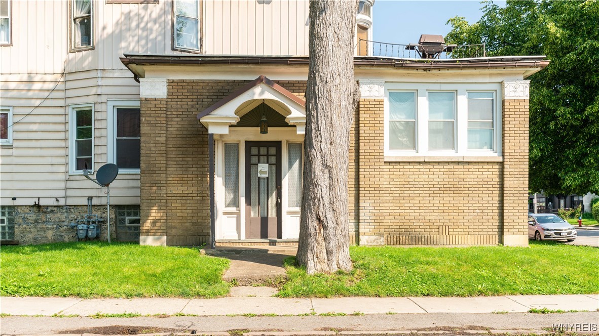 photo 3 : 2009 Seneca Street, Buffalo NY 14210