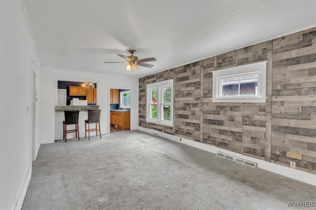 photo 2 : 709 87th Street, Niagara Falls NY 14304