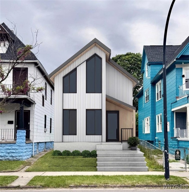 photo 1veLpToYGhEN-B8y1Q: 358 Massachusetts Avenue, Buffalo NY 14213