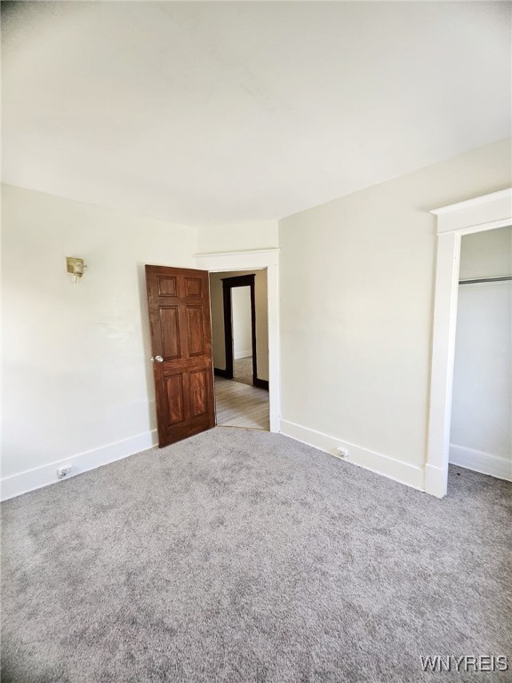 photo 3 : 706 East Delavan Avenue Lower, Buffalo NY 14215