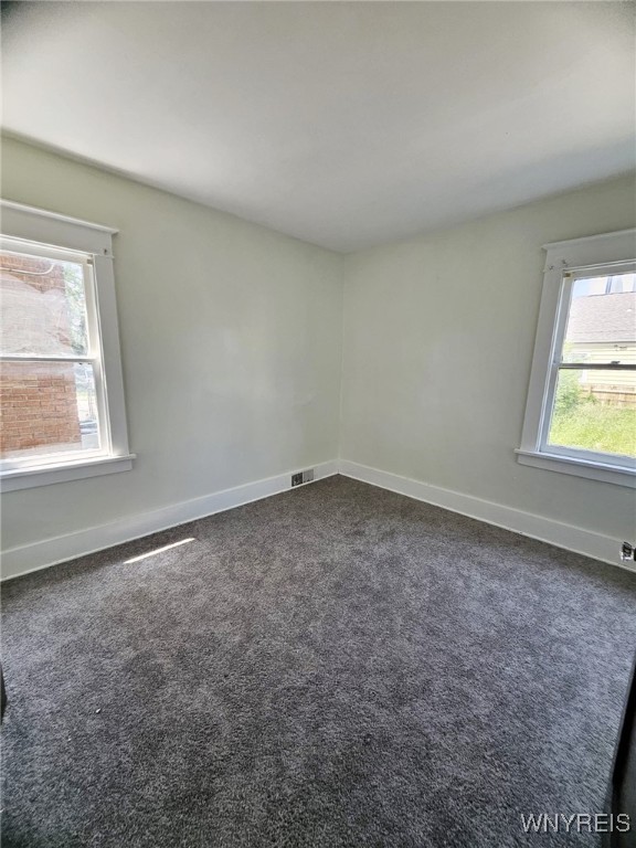 photo 4 : 706 East Delavan Avenue Lower, Buffalo NY 14215
