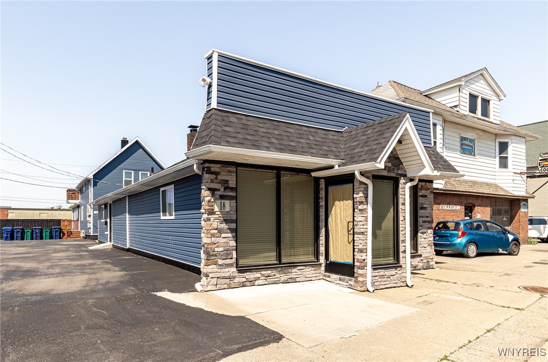 photo 2 : 18 Abbott Road, Buffalo NY 14220