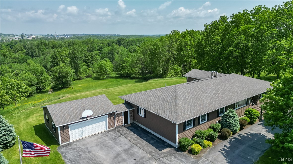 photo 1 : 21275 County Route 63, Watertown Town NY 13601