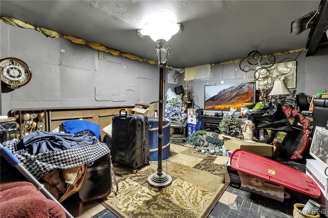 photo Za0PxoIHBV3ZBNEkGM63CrcA0Z7yYPI: 2125 Seneca Avenue, Niagara Falls NY 14305